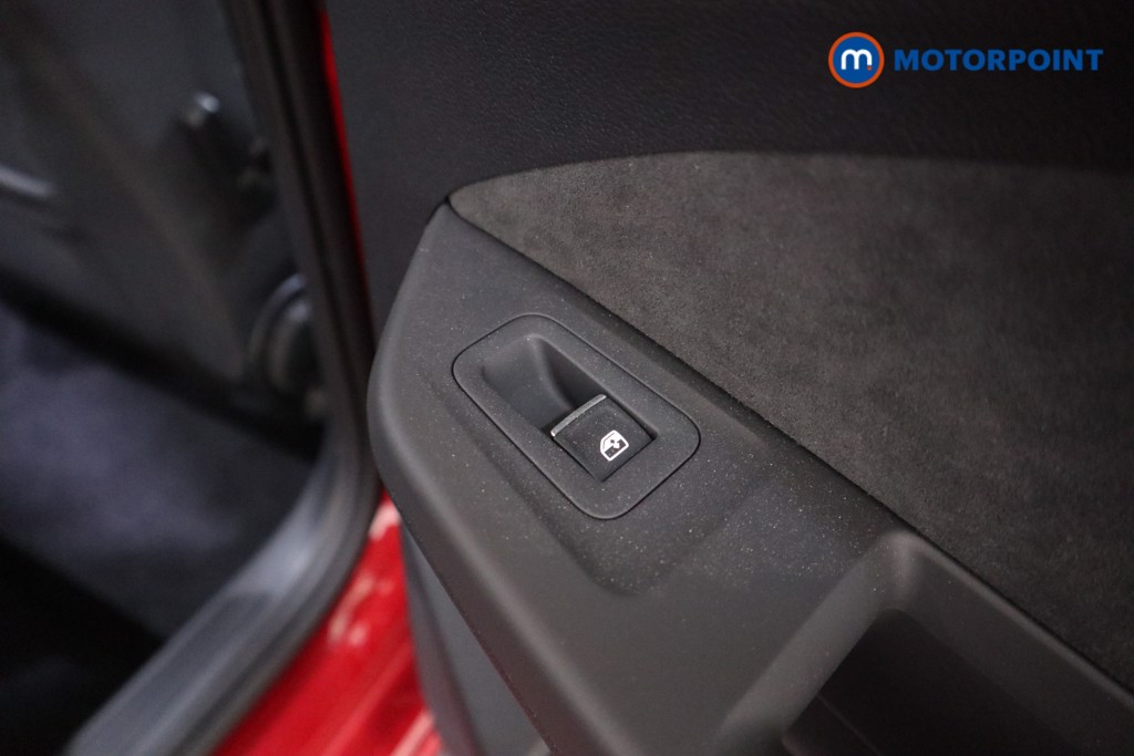 Volkswagen Golf GTI Automatic Petrol Hatchback - Stock Number (1591468) - 17th supplementary image