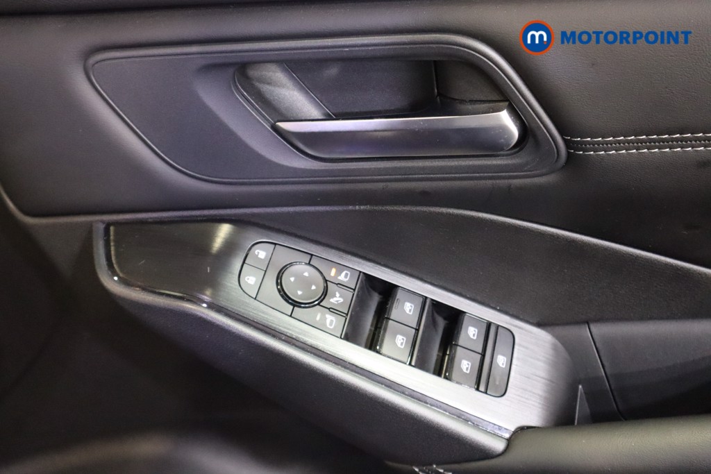 Nissan Qashqai Acenta Premium Manual Petrol SUV - Stock Number (1591509) - 10th supplementary image