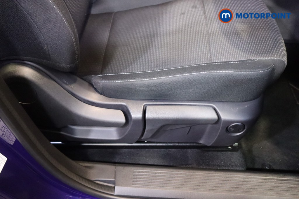 Nissan Qashqai Acenta Premium Manual Petrol SUV - Stock Number (1591509) - 16th supplementary image