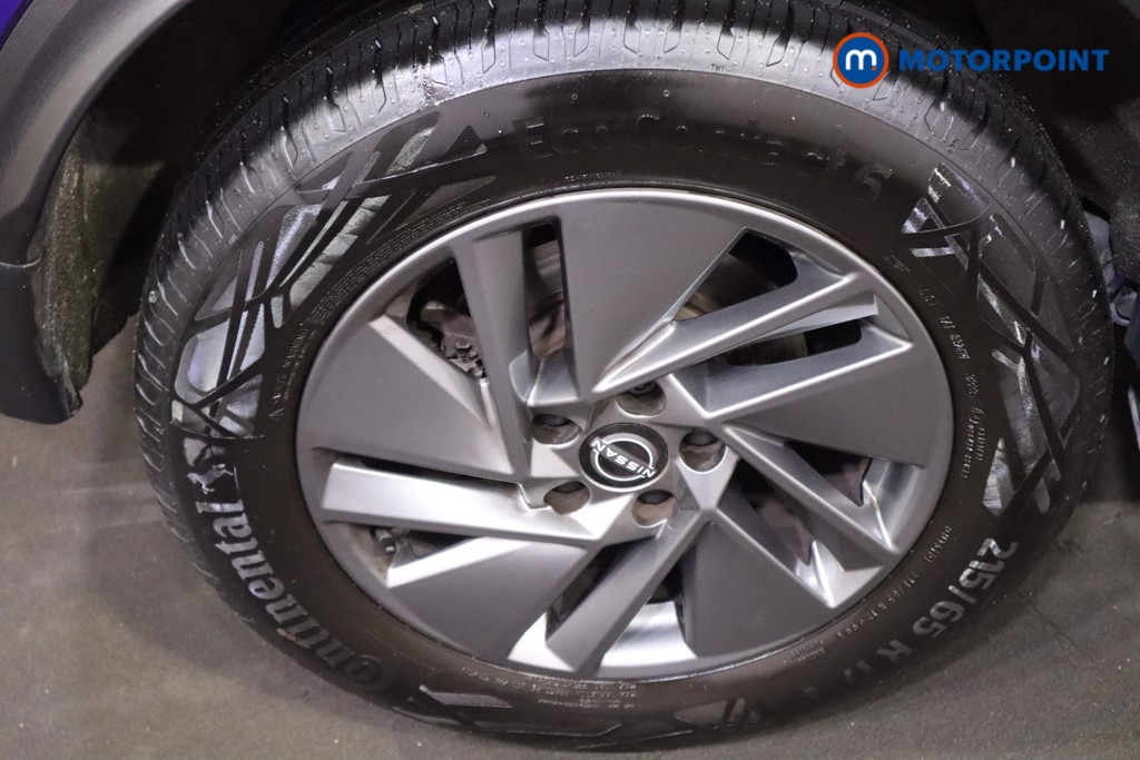 Nissan Qashqai Acenta Premium Manual Petrol SUV - Stock Number (1591509) - 21st supplementary image