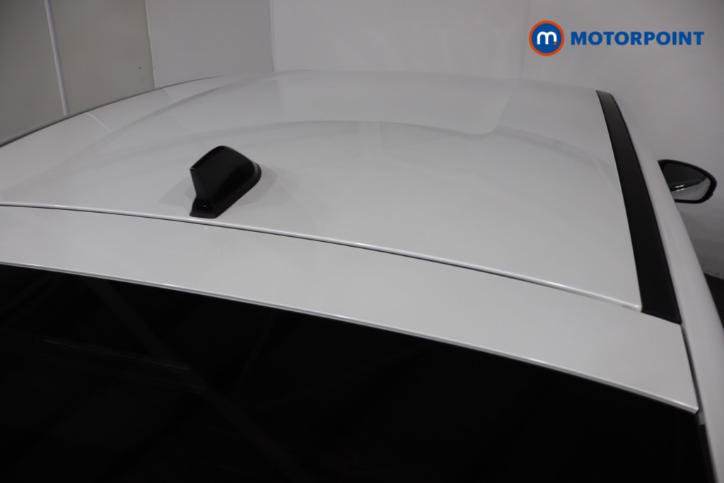 Renault Arkana R.S. Line Automatic Petrol-Electric Hybrid SUV - Stock Number (1591516) - 35th supplementary image