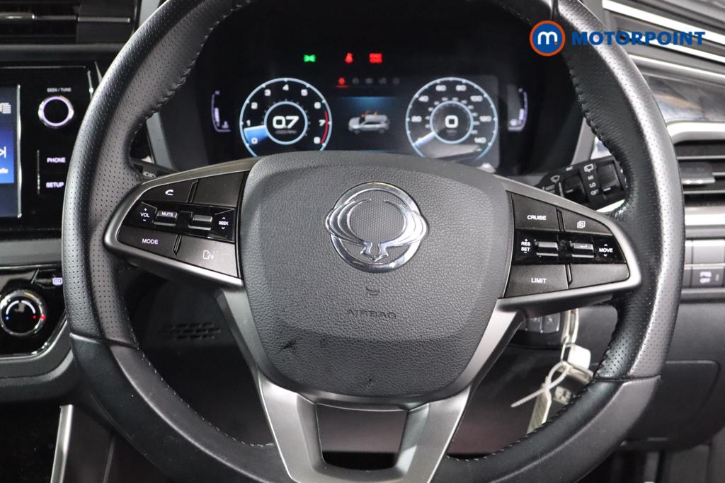 Ssangyong Korando Ventura Manual Petrol SUV - Stock Number (1591789) - 2nd supplementary image