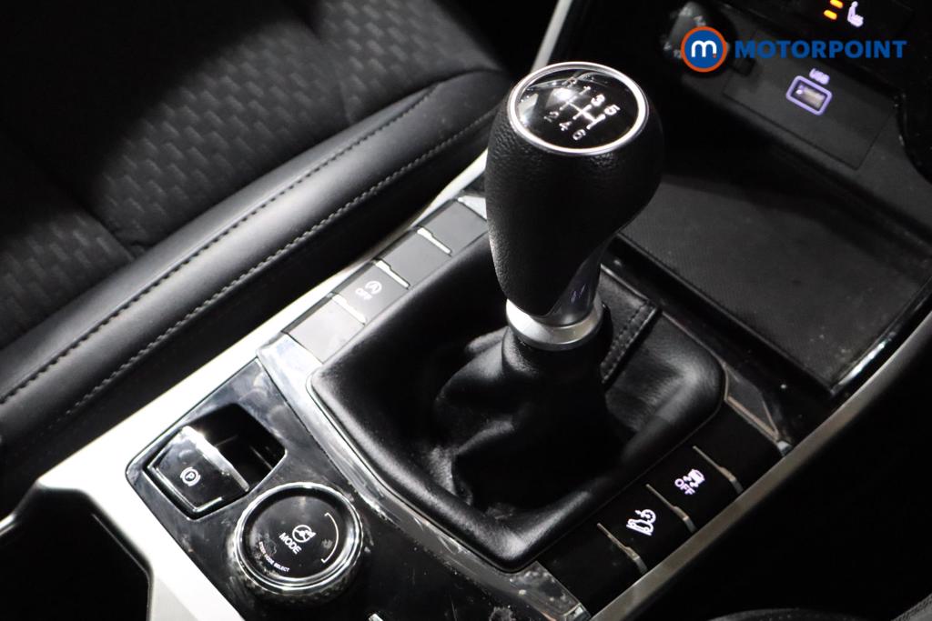 Ssangyong Korando Ventura Manual Petrol SUV - Stock Number (1591789) - 11th supplementary image