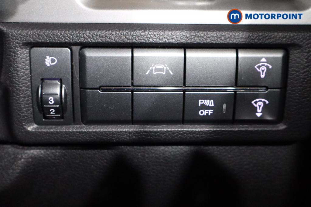 Ssangyong Korando Ventura Manual Petrol SUV - Stock Number (1591789) - 14th supplementary image