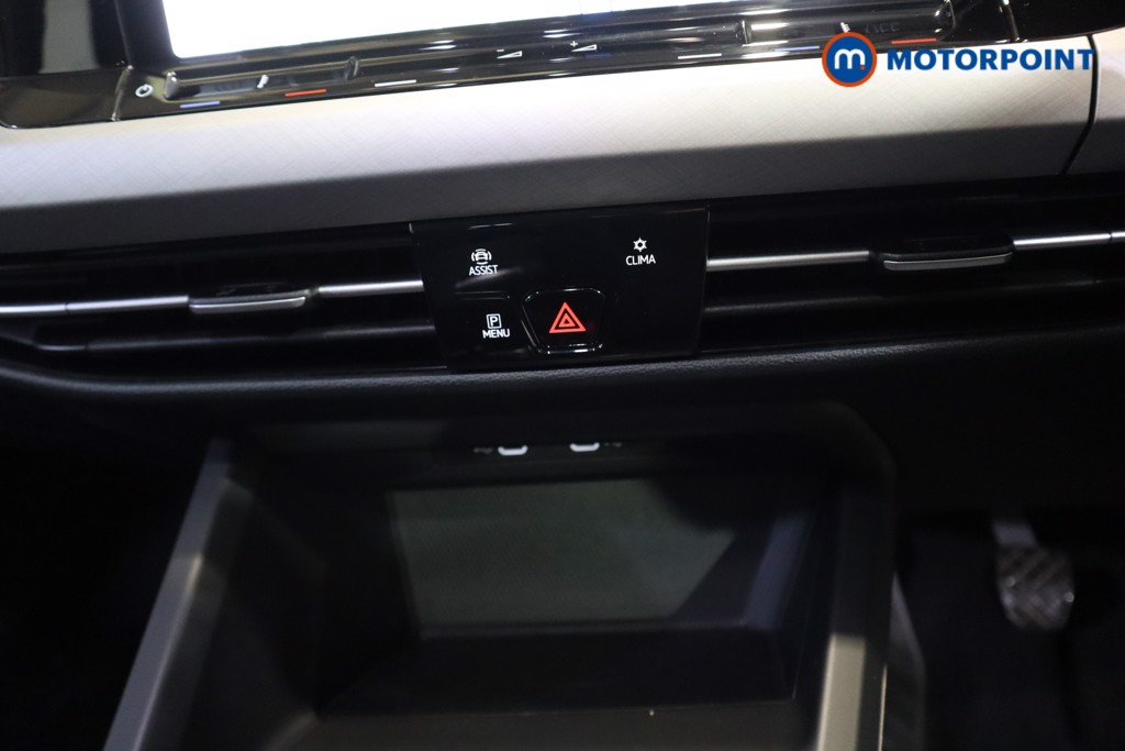 Volkswagen Golf Life Manual Petrol Hatchback - Stock Number (1591865) - 5th supplementary image