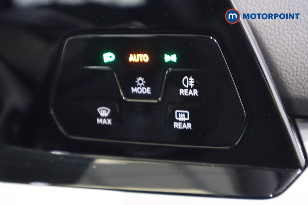 Volkswagen Golf Life Manual Petrol Hatchback - Stock Number (1591865) - 12th supplementary image