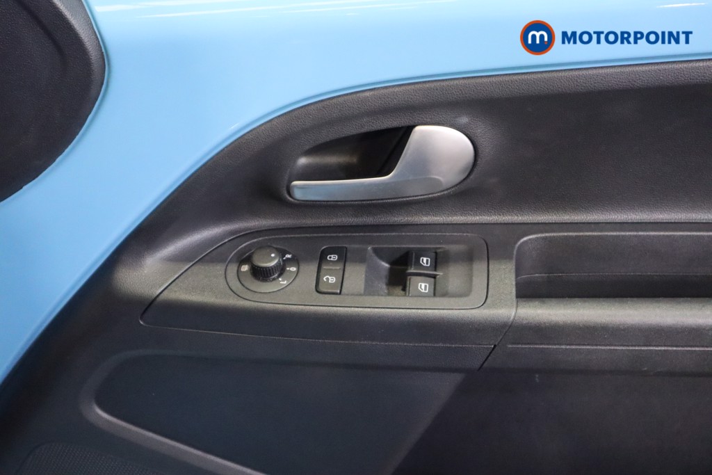 Volkswagen UP R-Line Manual Petrol Hatchback - Stock Number (1592061) - 10th supplementary image