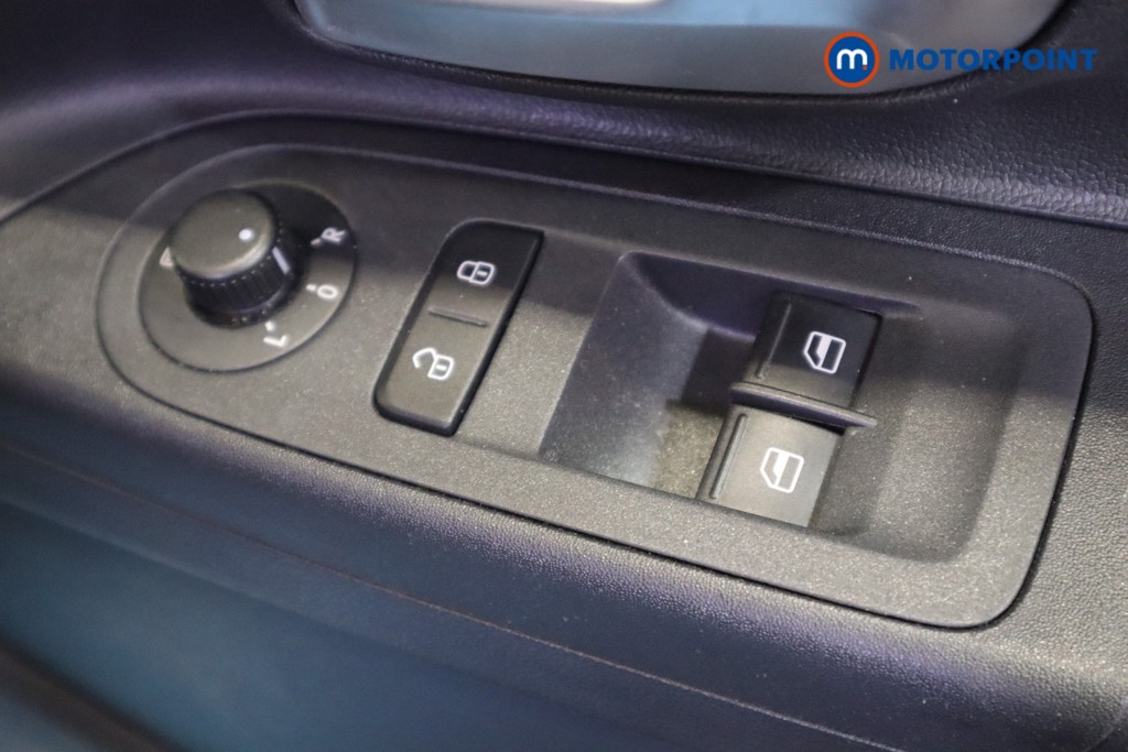 Volkswagen UP R-Line Manual Petrol Hatchback - Stock Number (1592061) - 11th supplementary image