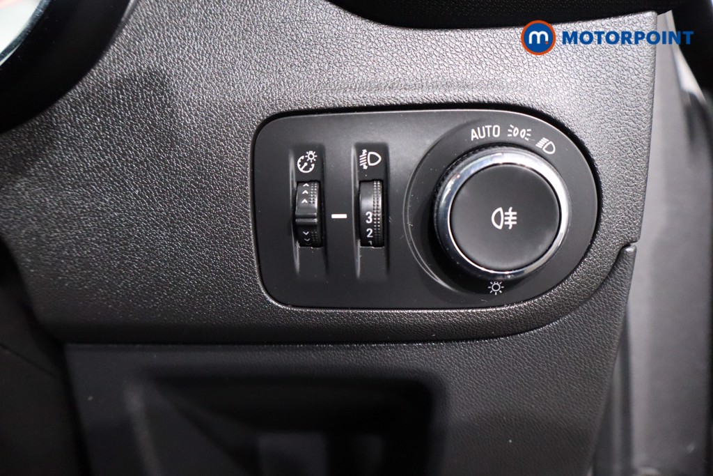 Vauxhall Crossland X Sri Nav Manual Petrol SUV - Stock Number (1571633) - 21st supplementary image