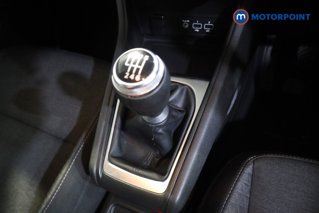Renault Captur Iconic Manual Petrol SUV - Stock Number (1580296) - 10th supplementary image