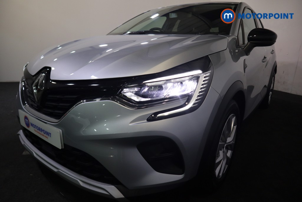 Renault Captur Iconic Manual Petrol SUV - Stock Number (1580296) - 28th supplementary image