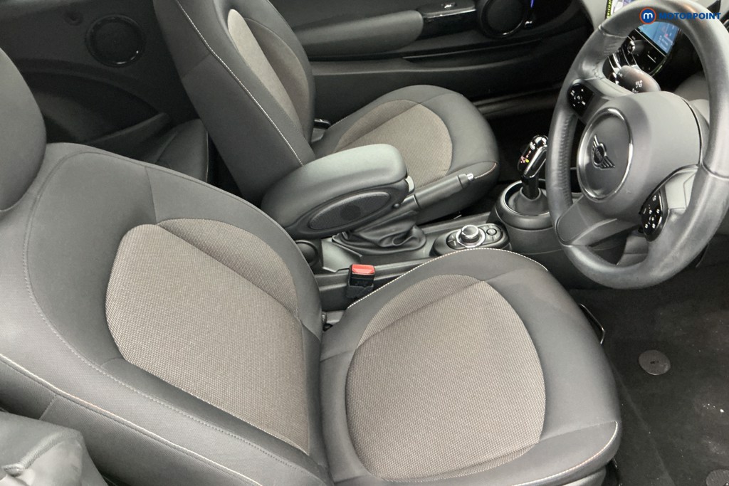 Mini Convertible Cooper Classic Automatic Petrol Convertible - Stock Number (1582248) - 5th supplementary image