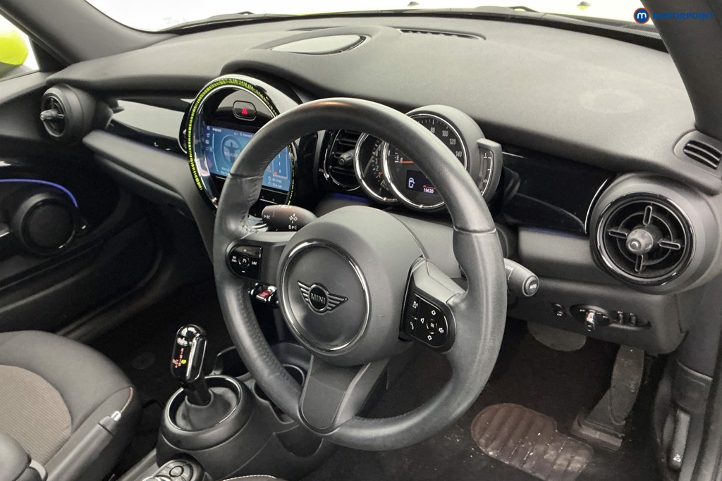 Mini Convertible Cooper Classic Automatic Petrol Convertible - Stock Number (1582248) - 7th supplementary image