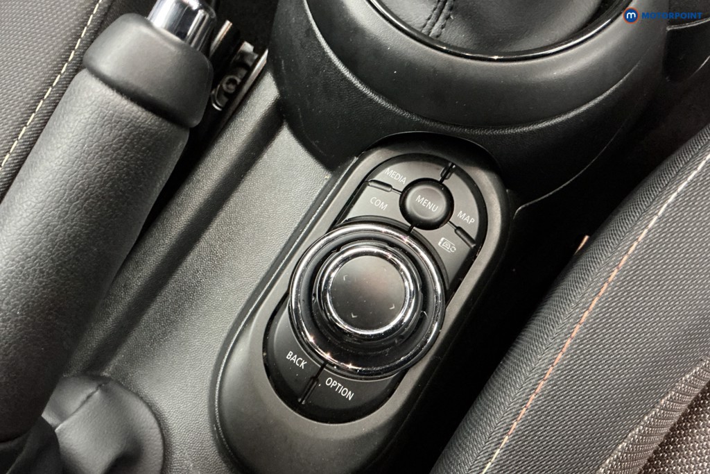 Mini Convertible Cooper Classic Automatic Petrol Convertible - Stock Number (1582248) - 13th supplementary image