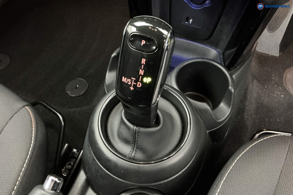 Mini Convertible Cooper Classic Automatic Petrol Convertible - Stock Number (1582248) - 14th supplementary image