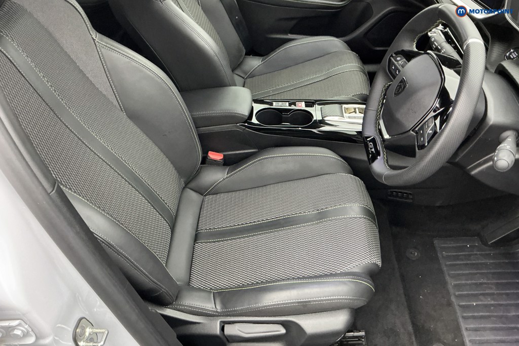 Peugeot 2008 GT Automatic Electric SUV - Stock Number (1584373) - 5th supplementary image