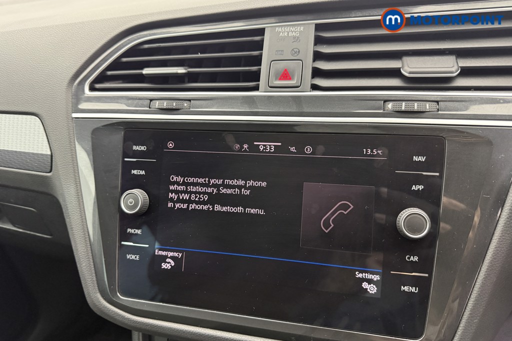 Volkswagen Tiguan Life Manual Petrol SUV - Stock Number (1584555) - 3rd supplementary image