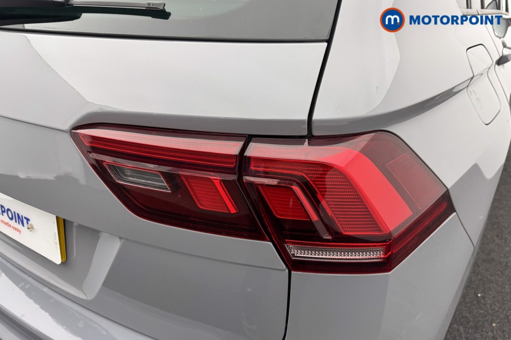 Volkswagen Tiguan Life Manual Petrol SUV - Stock Number (1584555) - 26th supplementary image