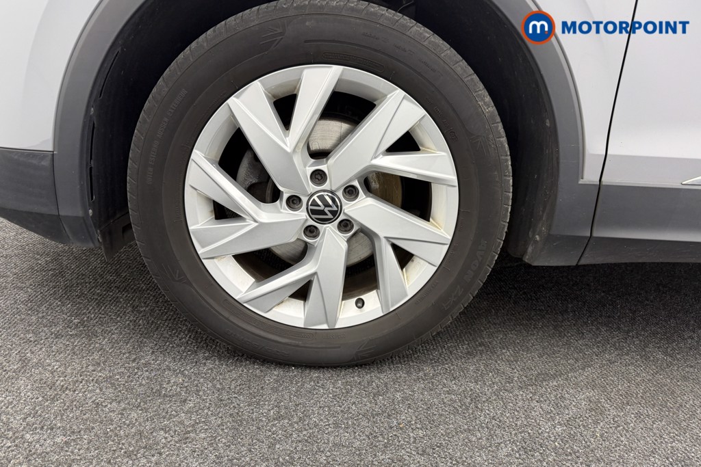 Volkswagen Tiguan Life Manual Petrol SUV - Stock Number (1584555) - 31st supplementary image
