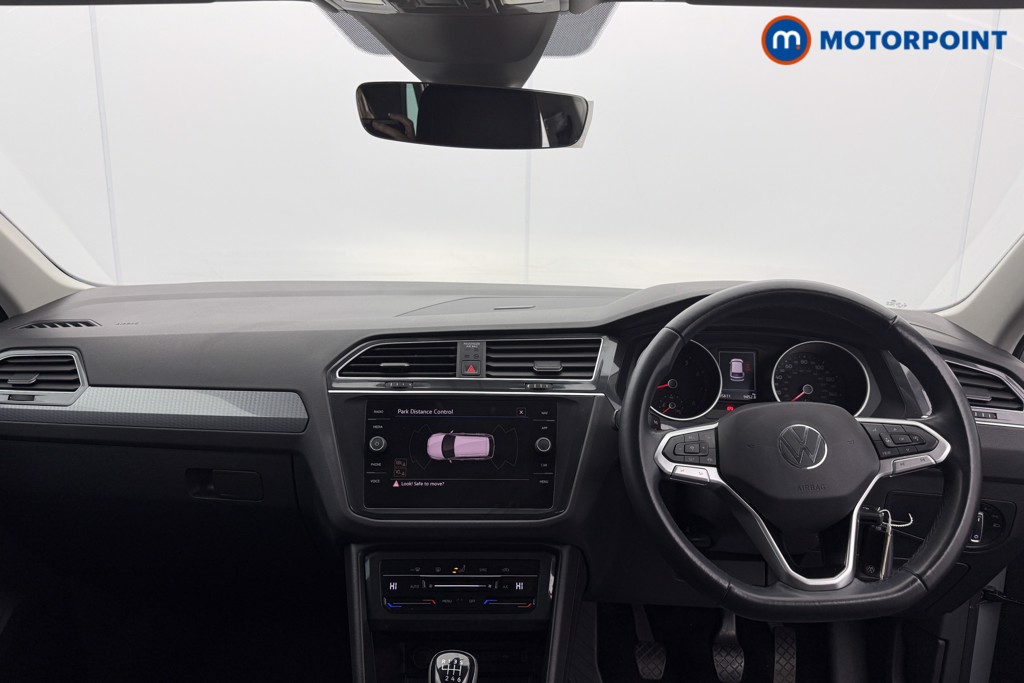 Volkswagen Tiguan Life Manual Petrol SUV - Stock Number (1584555) - 1st supplementary image