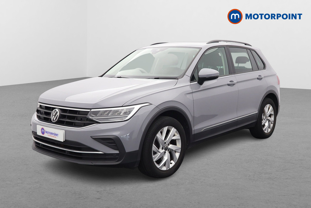 Volkswagen Tiguan Life Manual Petrol SUV - Stock Number (1584555) - Passenger side front corner