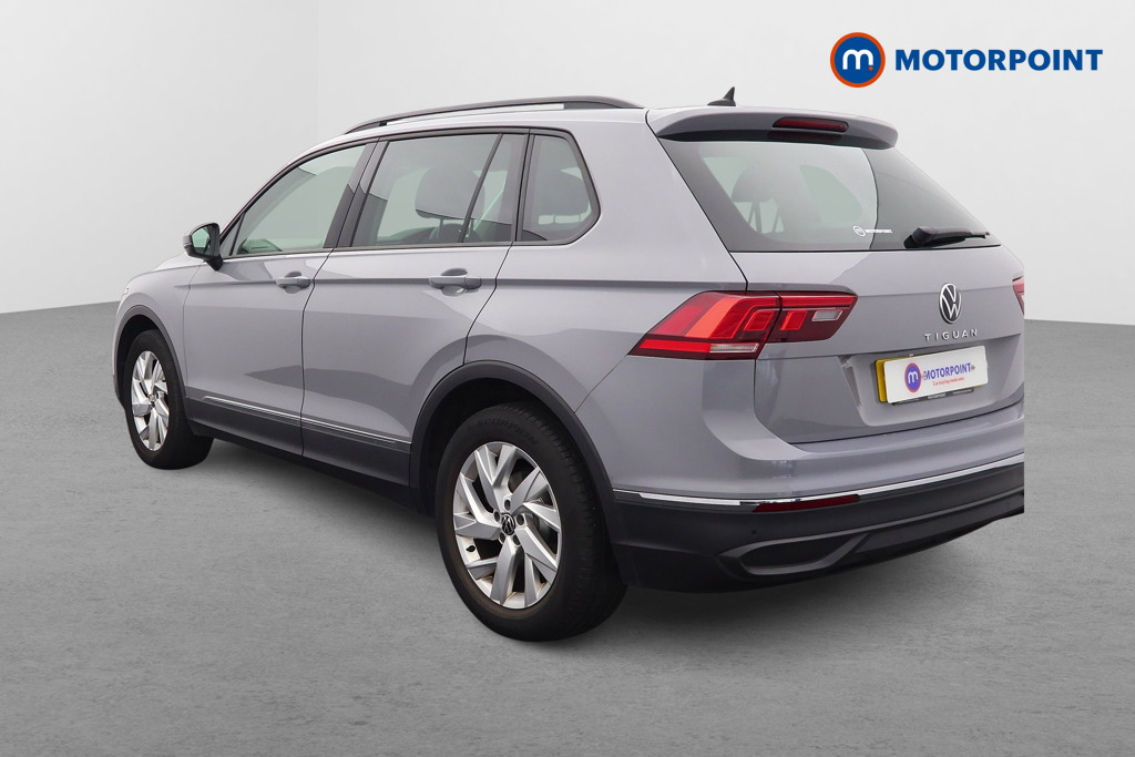 Volkswagen Tiguan Life Manual Petrol SUV - Stock Number (1584555) - Passenger side rear corner