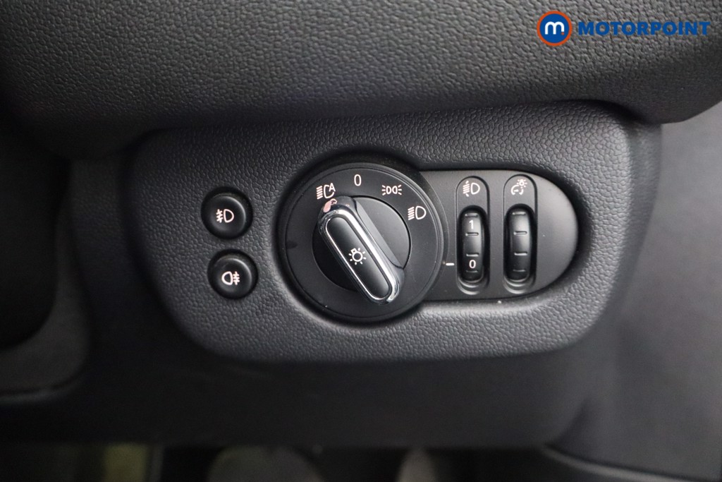 Mini Clubman Cooper Classic Automatic Petrol Estate - Stock Number (1584714) - 10th supplementary image