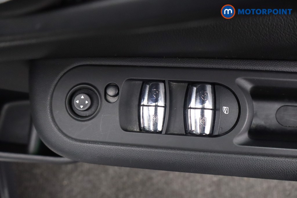 Mini Clubman Cooper Classic Automatic Petrol Estate - Stock Number (1584714) - 11th supplementary image
