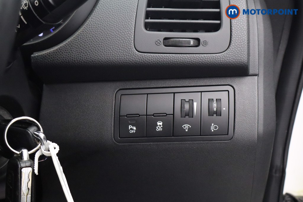 Hyundai Ix20 Premium Nav Automatic Petrol People Carrier - Stock Number (1584725) - 12th supplementary image