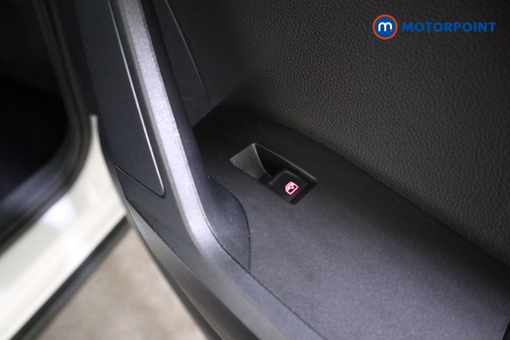 Seat Arona Fr Sport Automatic Petrol SUV - Stock Number (1584904) - 16th supplementary image