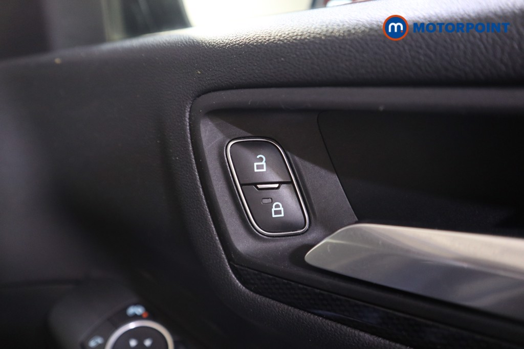 Ford Kuga St-Line Automatic Petrol Plug-In Hybrid SUV - Stock Number (1584983) - 13th supplementary image