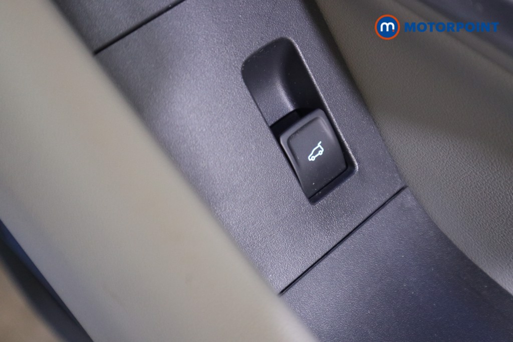 Ford Explorer Premium Automatic Electric SUV - Stock Number (1586059) - 12th supplementary image