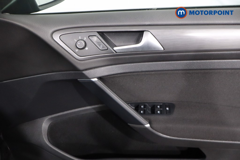 Volkswagen Golf Match Automatic Petrol Hatchback - Stock Number (1586669) - 21st supplementary image