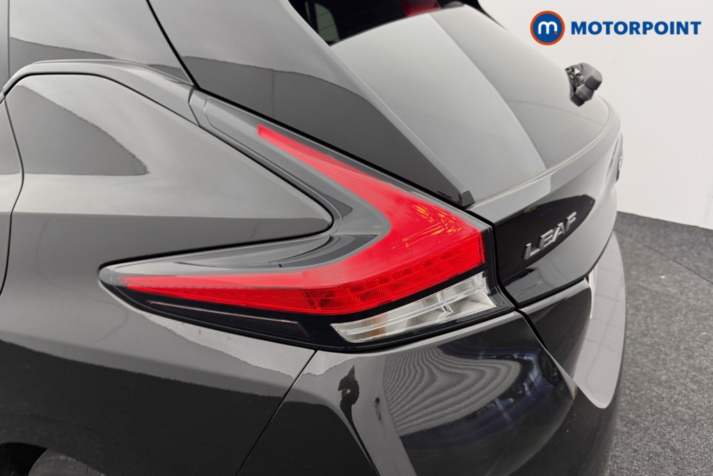 Nissan Leaf N-Connecta Automatic Electric Hatchback - Stock Number (1586948) - 25th supplementary image