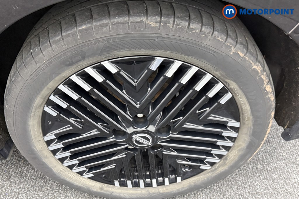 Nissan Leaf N-Connecta Automatic Electric Hatchback - Stock Number (1586948) - 30th supplementary image