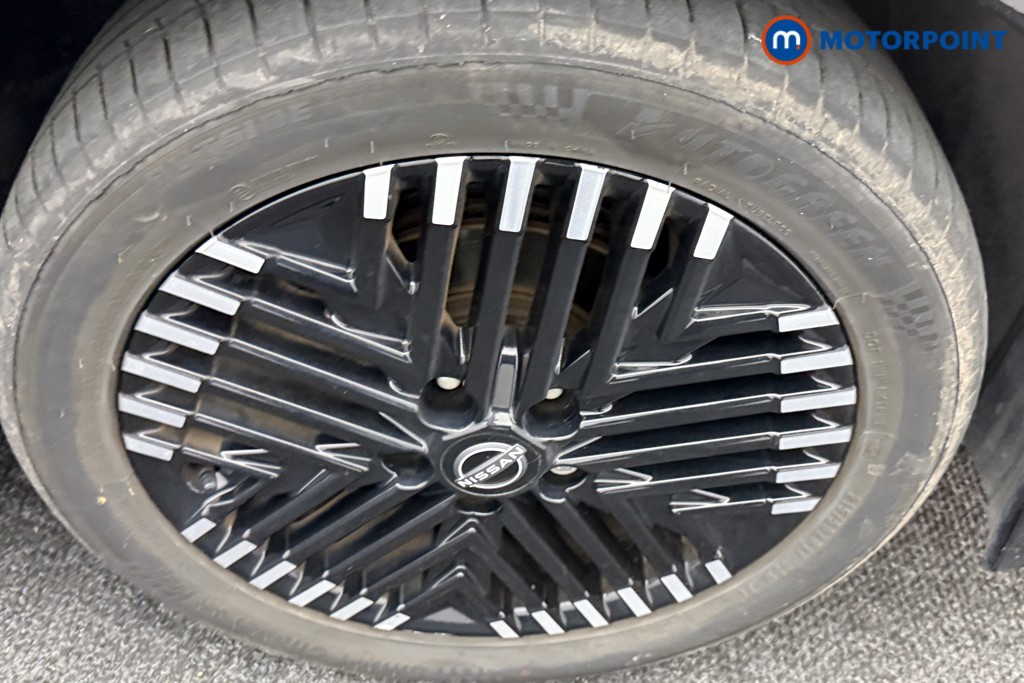 Nissan Leaf N-Connecta Automatic Electric Hatchback - Stock Number (1586948) - 32nd supplementary image