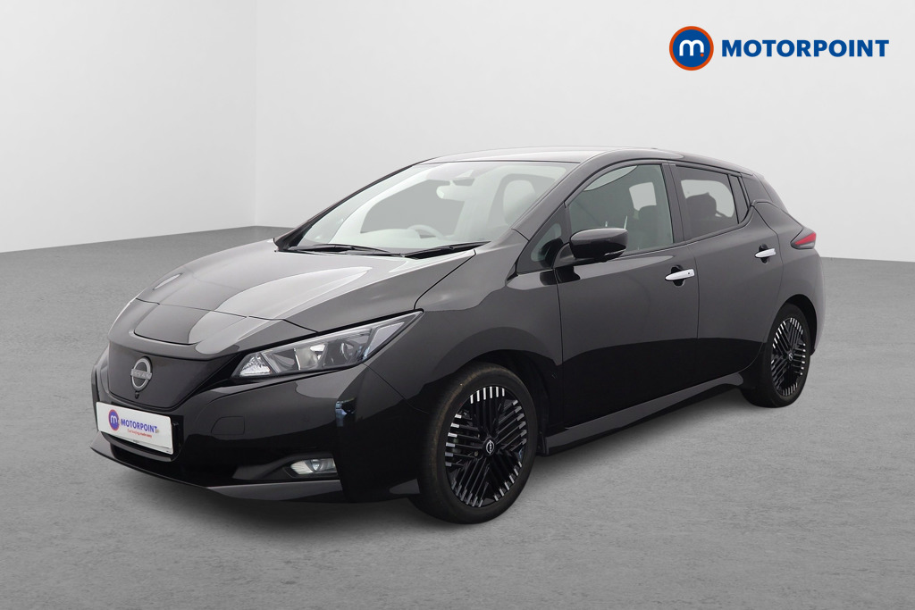 Nissan Leaf N-Connecta Automatic Electric Hatchback - Stock Number (1586948) - Passenger side front corner