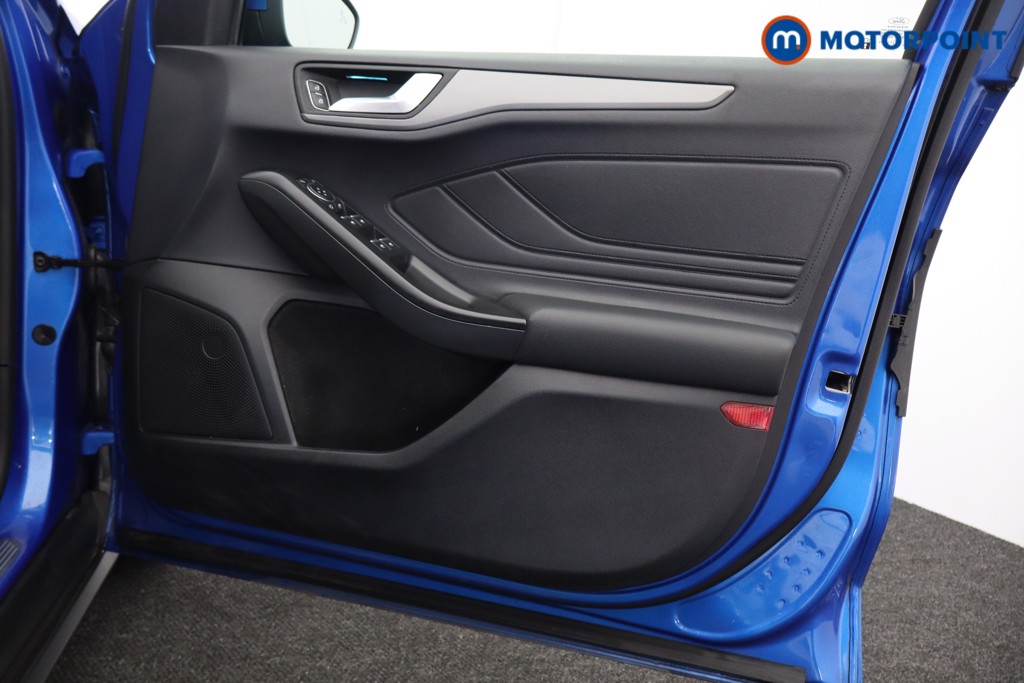 Ford Focus Titanium X Manual Petrol Hatchback - Stock Number (1587402) - 12th supplementary image