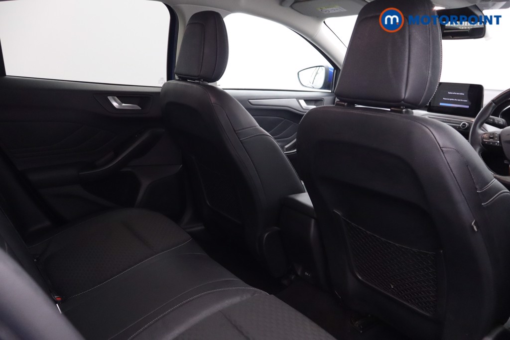 Ford Focus Titanium X Manual Petrol Hatchback - Stock Number (1587402) - 15th supplementary image