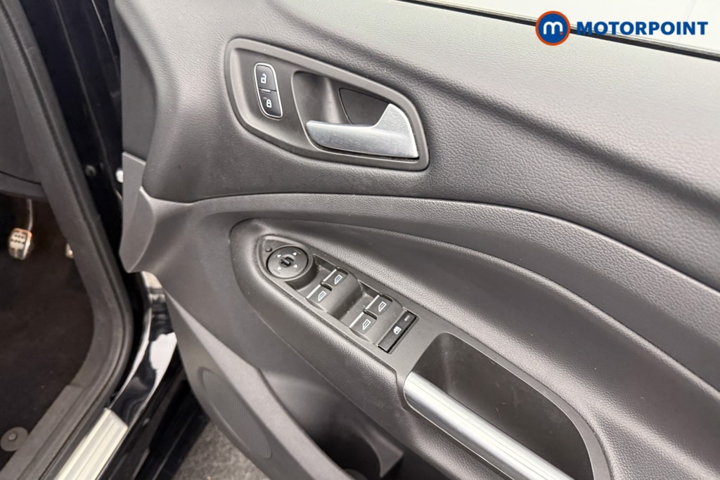 Ford Kuga St-Line Manual Petrol SUV - Stock Number (1587599) - 10th supplementary image