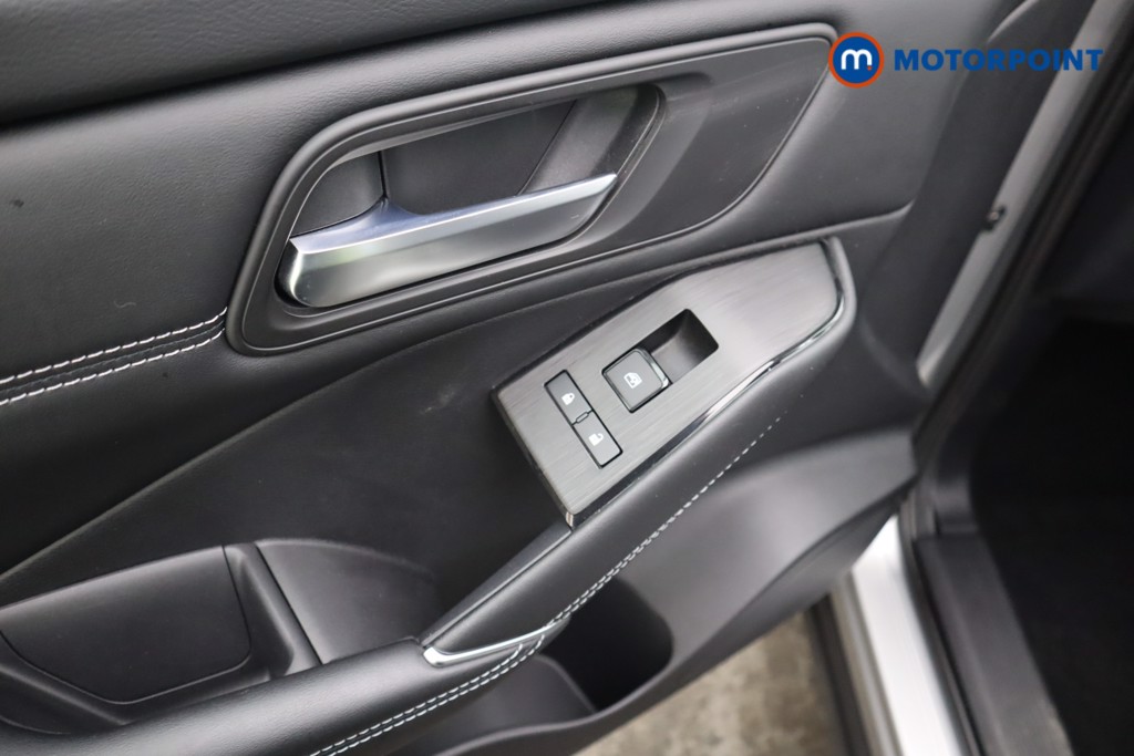 Nissan Qashqai N-Connecta Automatic Petrol SUV - Stock Number (1587656) - 23rd supplementary image