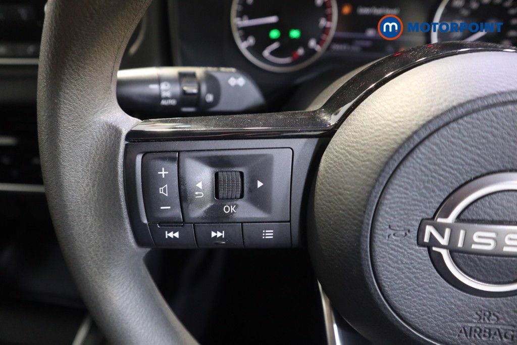 Nissan Qashqai Visia Manual Petrol SUV - Stock Number (1588298) - 3rd supplementary image