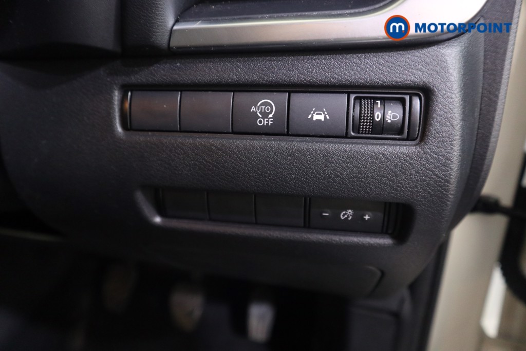 Nissan Qashqai Visia Manual Petrol SUV - Stock Number (1588298) - 11th supplementary image