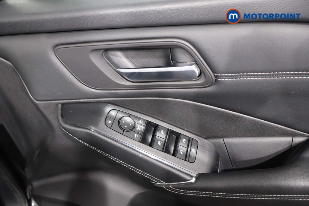 Nissan Qashqai N-Connecta Manual Petrol SUV - Stock Number (1588377) - 22nd supplementary image
