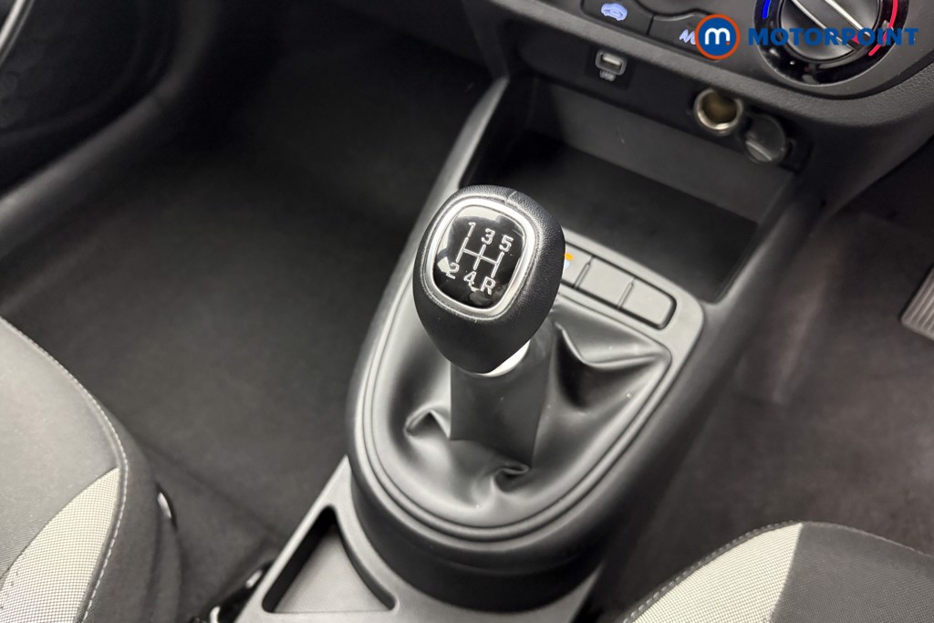 Hyundai I10 SE Manual Petrol Hatchback - Stock Number (1588553) - 4th supplementary image