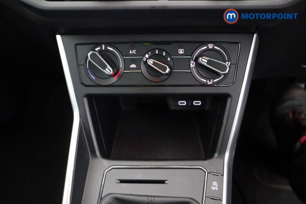 Volkswagen Polo Life Automatic Petrol Hatchback - Stock Number (1589384) - 8th supplementary image