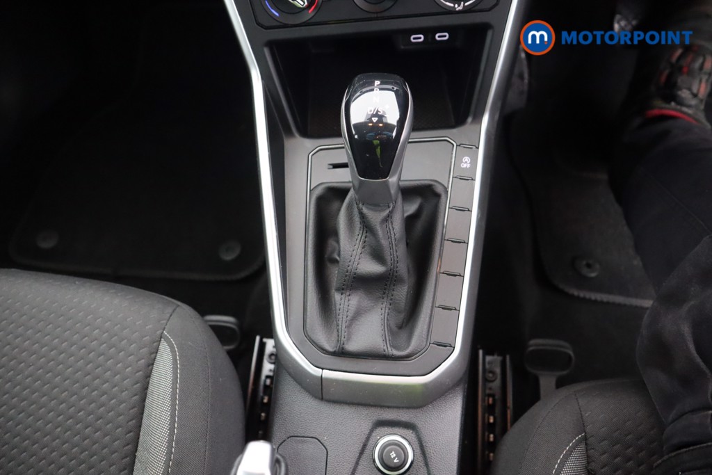 Volkswagen Polo Life Automatic Petrol Hatchback - Stock Number (1589384) - 9th supplementary image