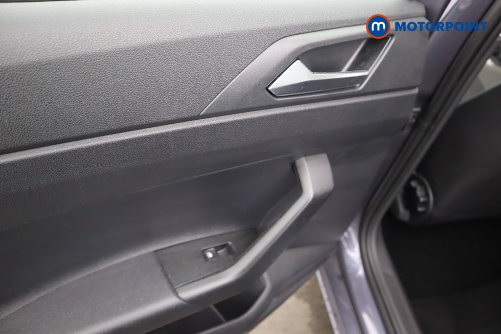 Volkswagen Polo Life Automatic Petrol Hatchback - Stock Number (1589384) - 22nd supplementary image