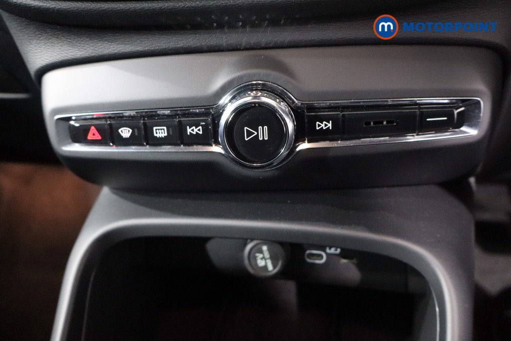 Volvo Xc40 Core Automatic Electric SUV - Stock Number (1590026) - 18th supplementary image