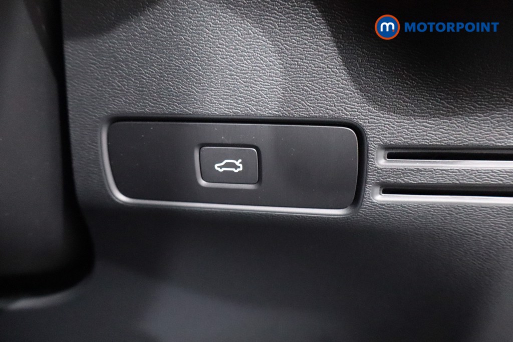 Volvo Xc40 Core Automatic Electric SUV - Stock Number (1590026) - 19th supplementary image